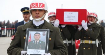 Şehit Nergiz'in cenazesi Erzurum'da; babası 'Susun, Taha uyuyor' diye bağırdı