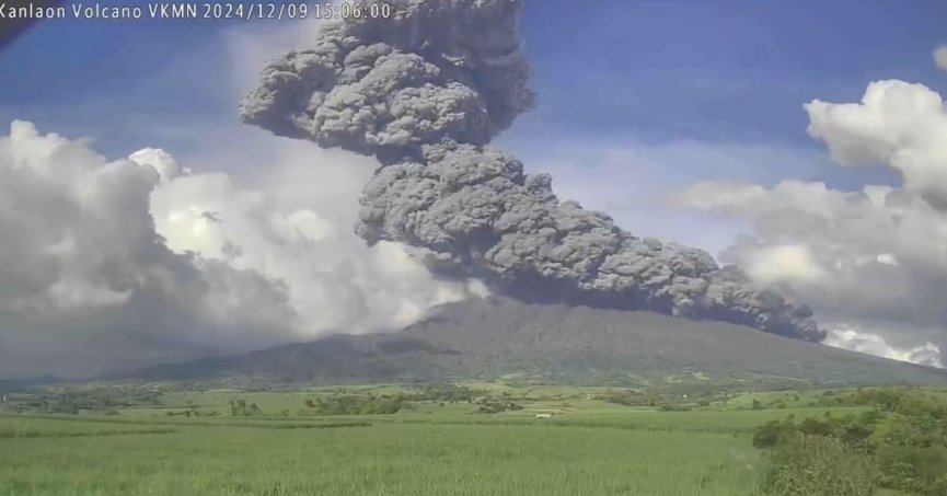 Filipinler'deki yanardağ patlamasının ardından 87 bin kişi tahliye edilecek