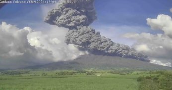 Filipinler'deki yanardağ patlamasının ardından 87 bin kişi tahliye edilecek